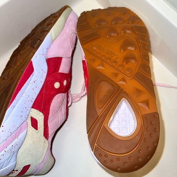 Saucony MEN 9.5 G9 Shadow 5 Scoops Strawberry vanilla ice cream sneakers RARE!!! - Picture 8 of 16